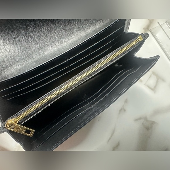 Authentic Louis Vuitton Cuir Plume Very Black Long Wallet W/ COA - Picture 10 of 13